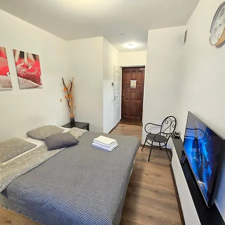 Apartment Red Apple *